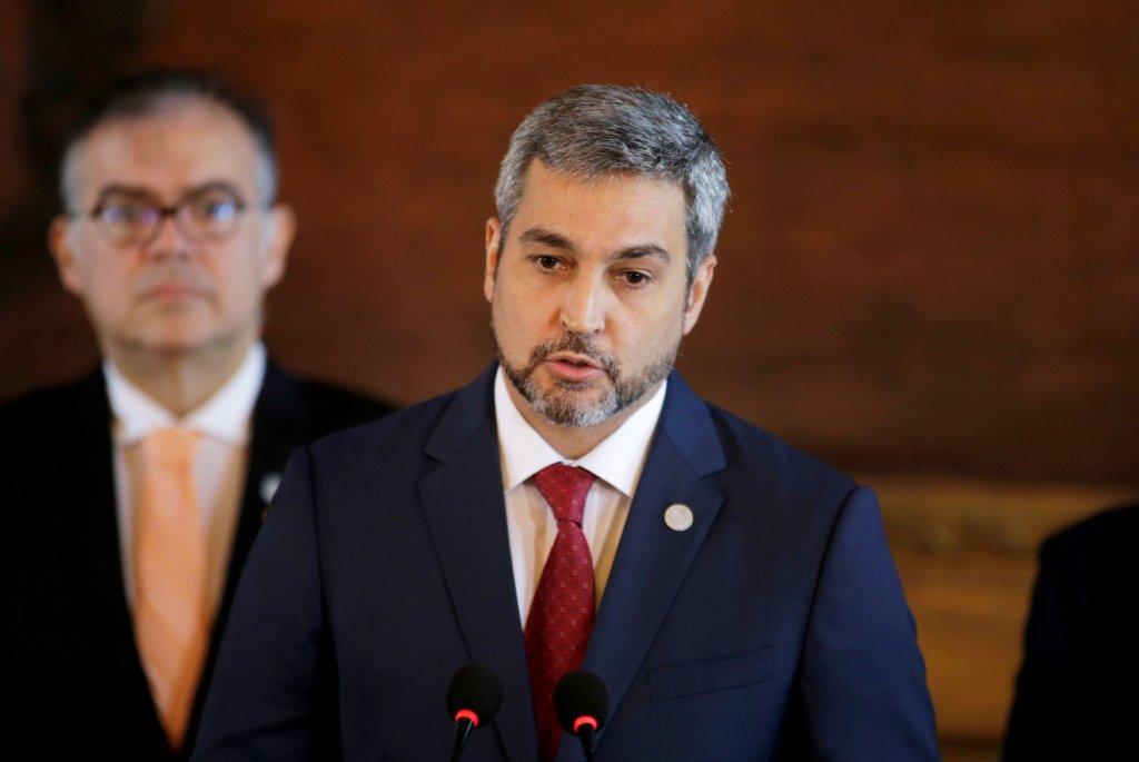 El presidente de Paraguay, Mario Abdo, ordenó el rompimiento de relaciones diplomáticas con Venezuela tras la toma de protesta de Nicolás Maduro (Reuters)