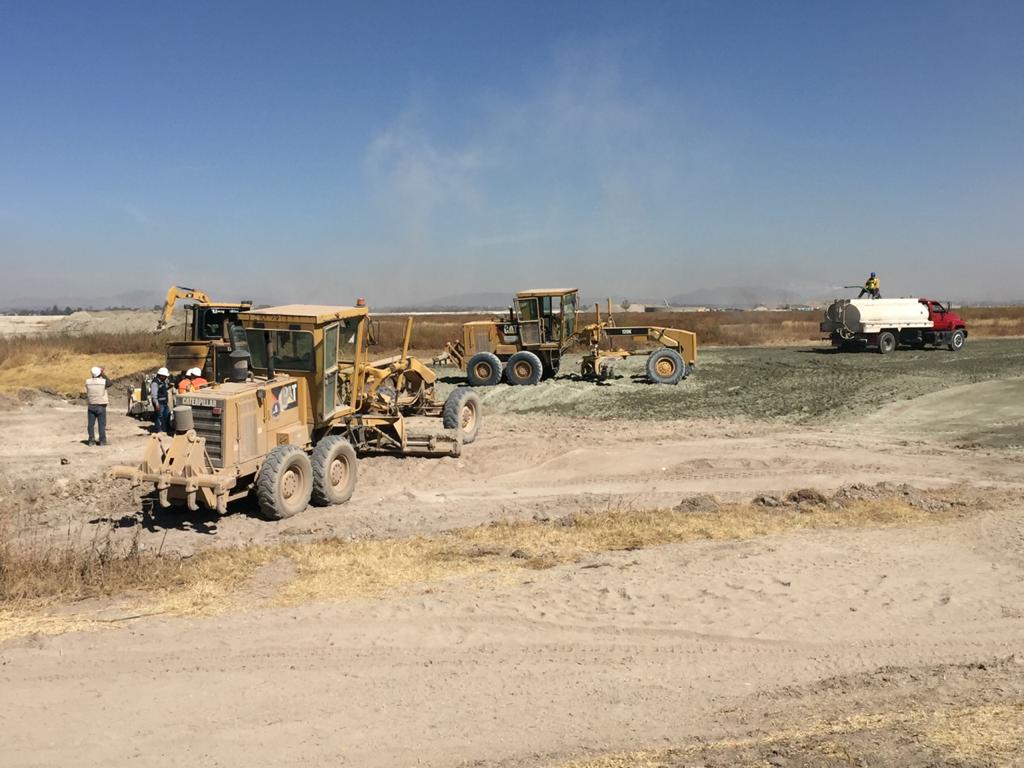 Trabajadores de la Sedena se metieron con maquinaria para realizar labores de construcción, señalaron.