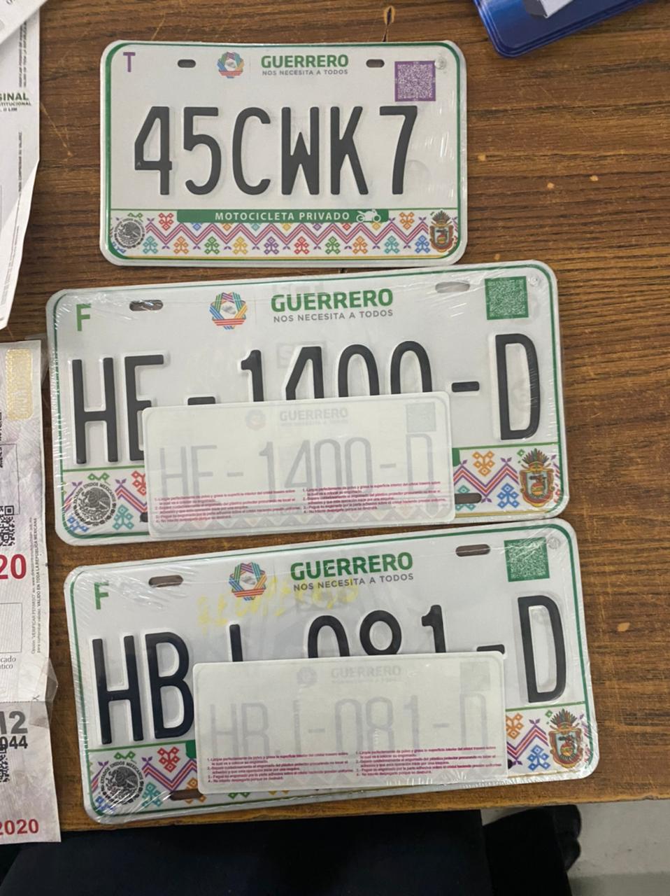 Placas