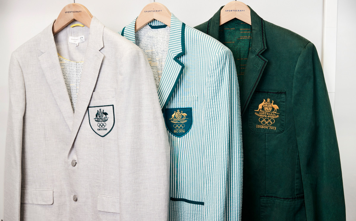 En esta fotografía sin fecha proporcionada por Sportscraft sacos diseñados para la delegación olímpica australiana. La ropa olímpica da pie a mucha conversación en las redes sociales, empezando por el desfile de naciones que dura horas. La espera, prolongada un año por la pandemia, le ha dado a los entusiastas tiempo extra para reflexionar sobre lo que aman u odian. (Sportscraft via AP)