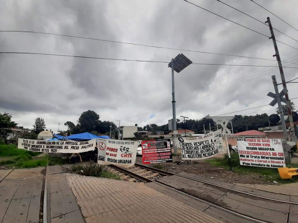 Bloqueo ferroviario de profesores