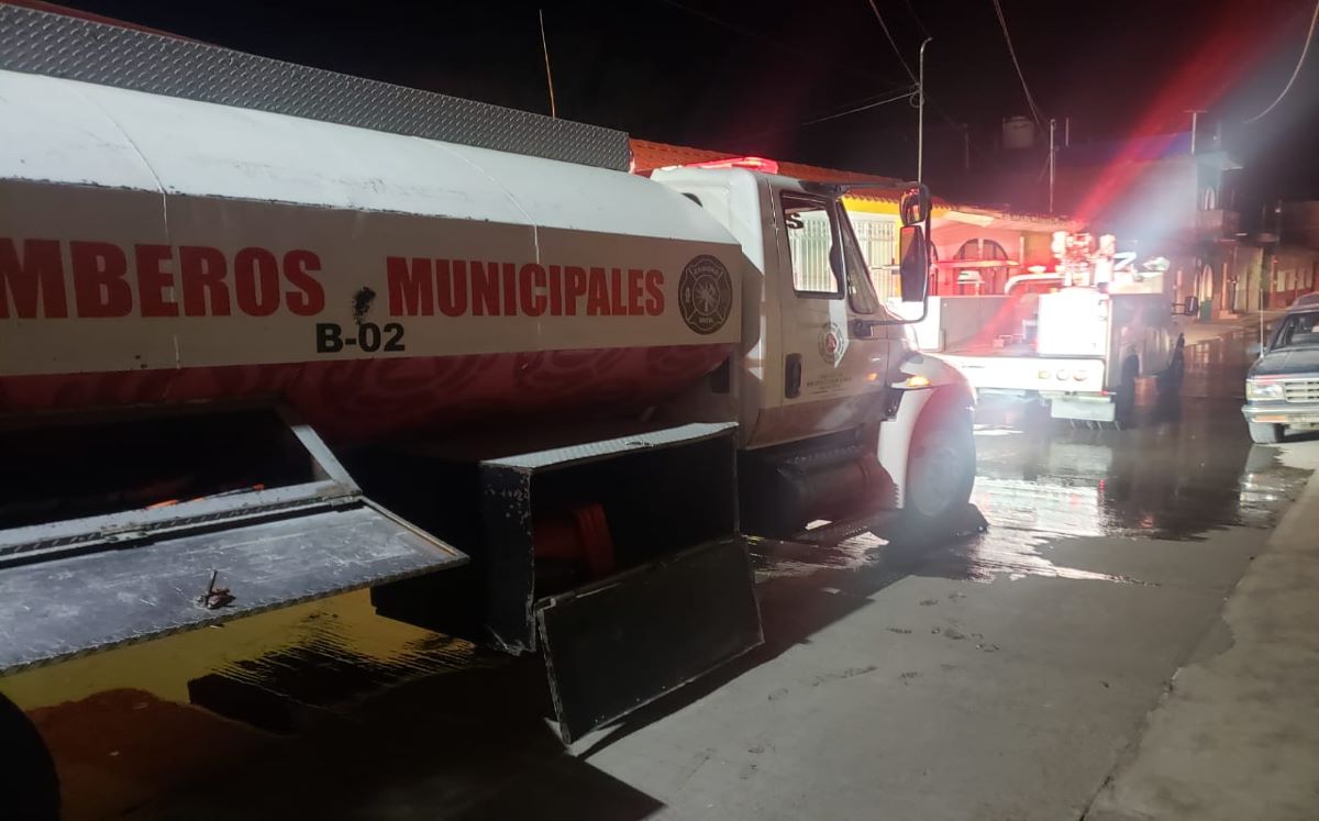 Un incendio al interior de una vivienda en Ario de Rayón del municipio de Zamora, Michoacán; dejó un saldo de tres integrantes muertos