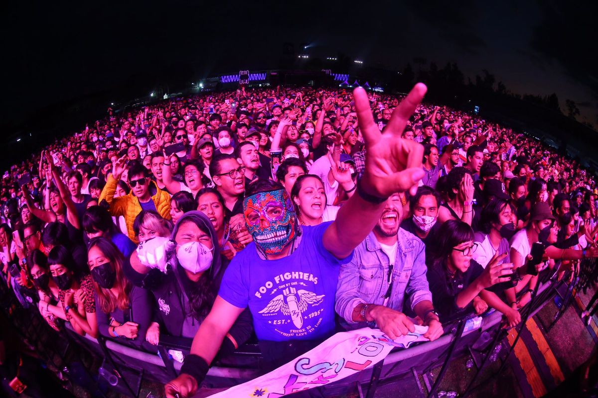 https://www.notivox.com.mx/uploads/media/2022/03/20/vive-latino-ariel-ojeda-9.jpg